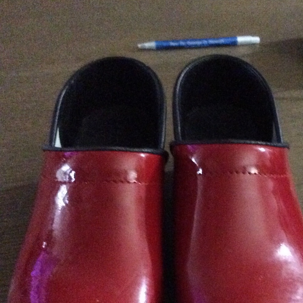 COPY - Bjork Red Women Clogs - Picture 2 of 8